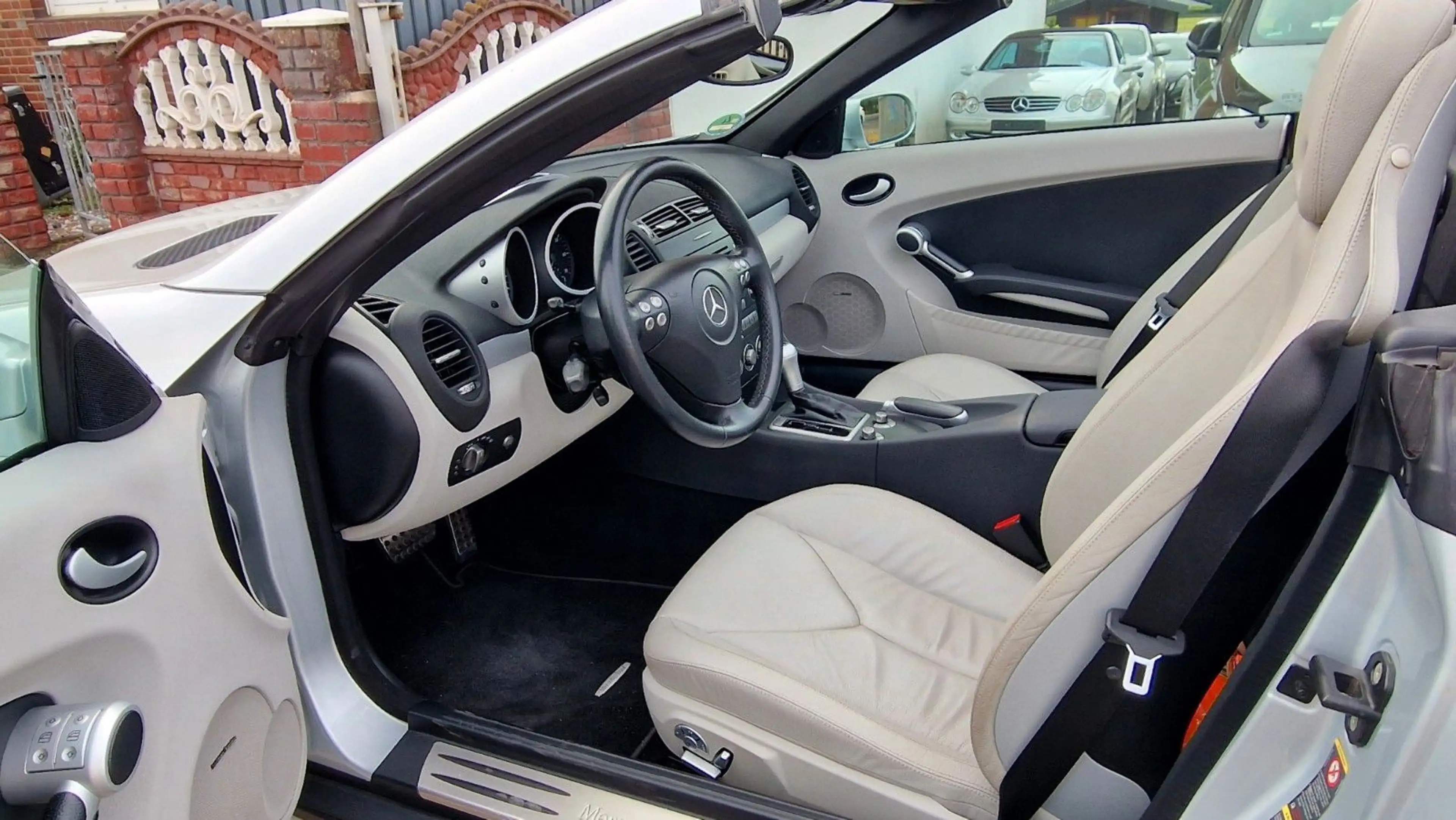 Mercedes-Benz SLK 350 SLK Roadster SLK 350-Autmatik-Navi-Sound — photo 40