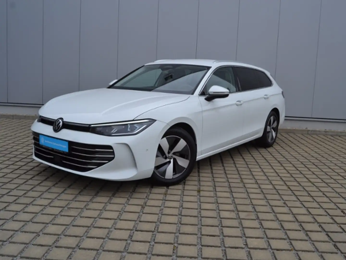 Volkswagen Passat Variant 2.0 TDI DSG Elegance SPORT-PAKET/AHK/17-ZOLL+SWF/ Weiß - 2