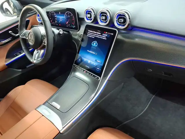 Mercedes-Benz C-Class view 12