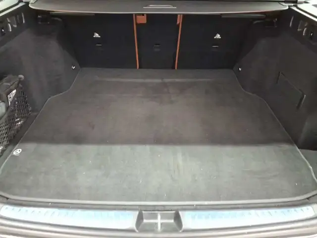 Mercedes-Benz C-Class view 10