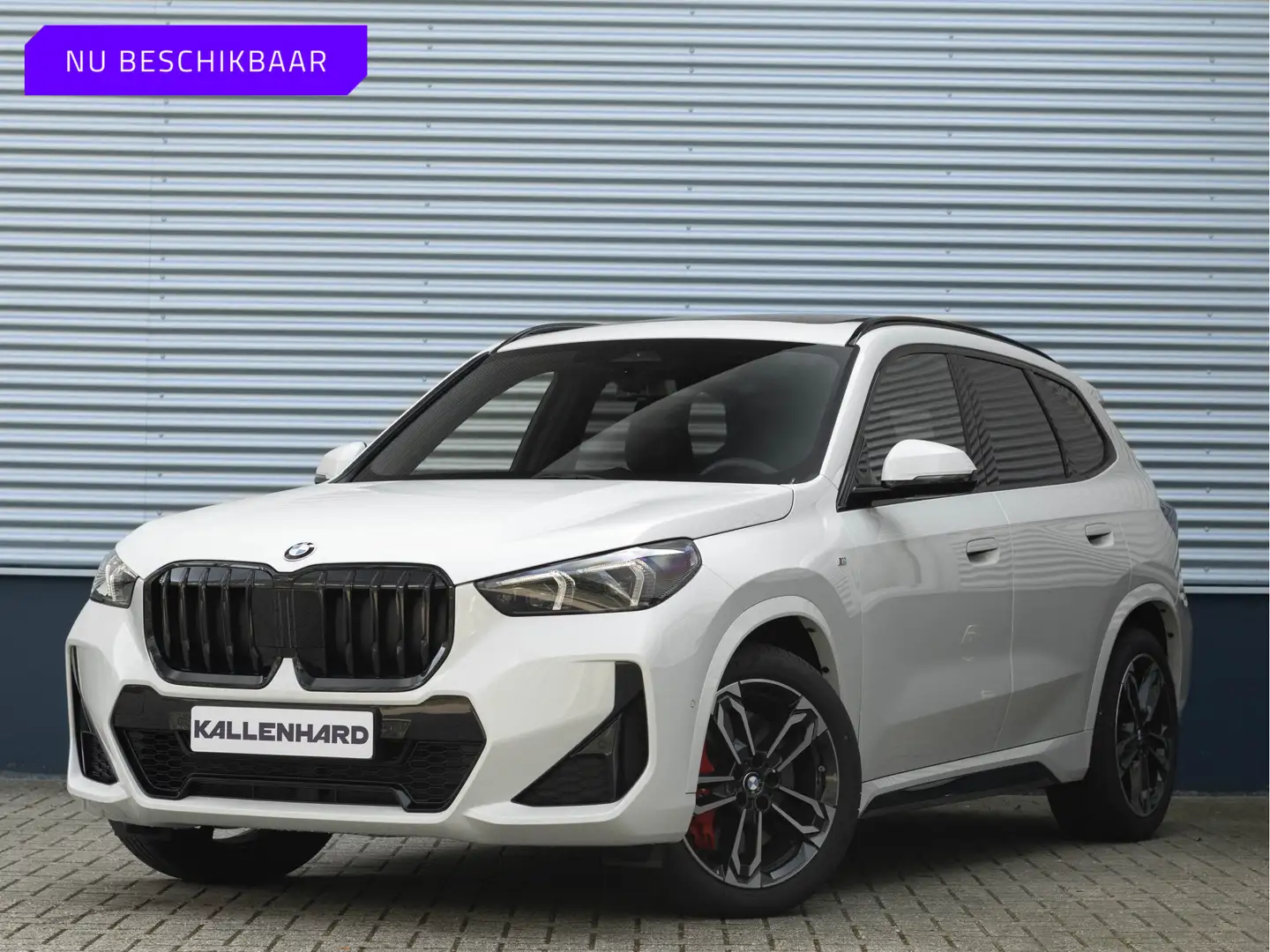 BMW X1 sDrive18i M-Sport Pro - Pano - Trekhaak - Driving Blanc - 1