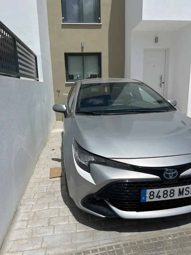 Toyota Corolla Touring Sports 140H Active Plus - 1