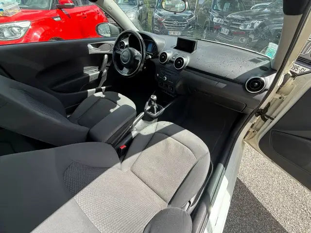Audi A1 view 13