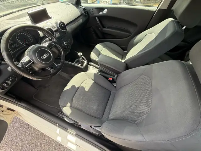 Audi A1 view 9