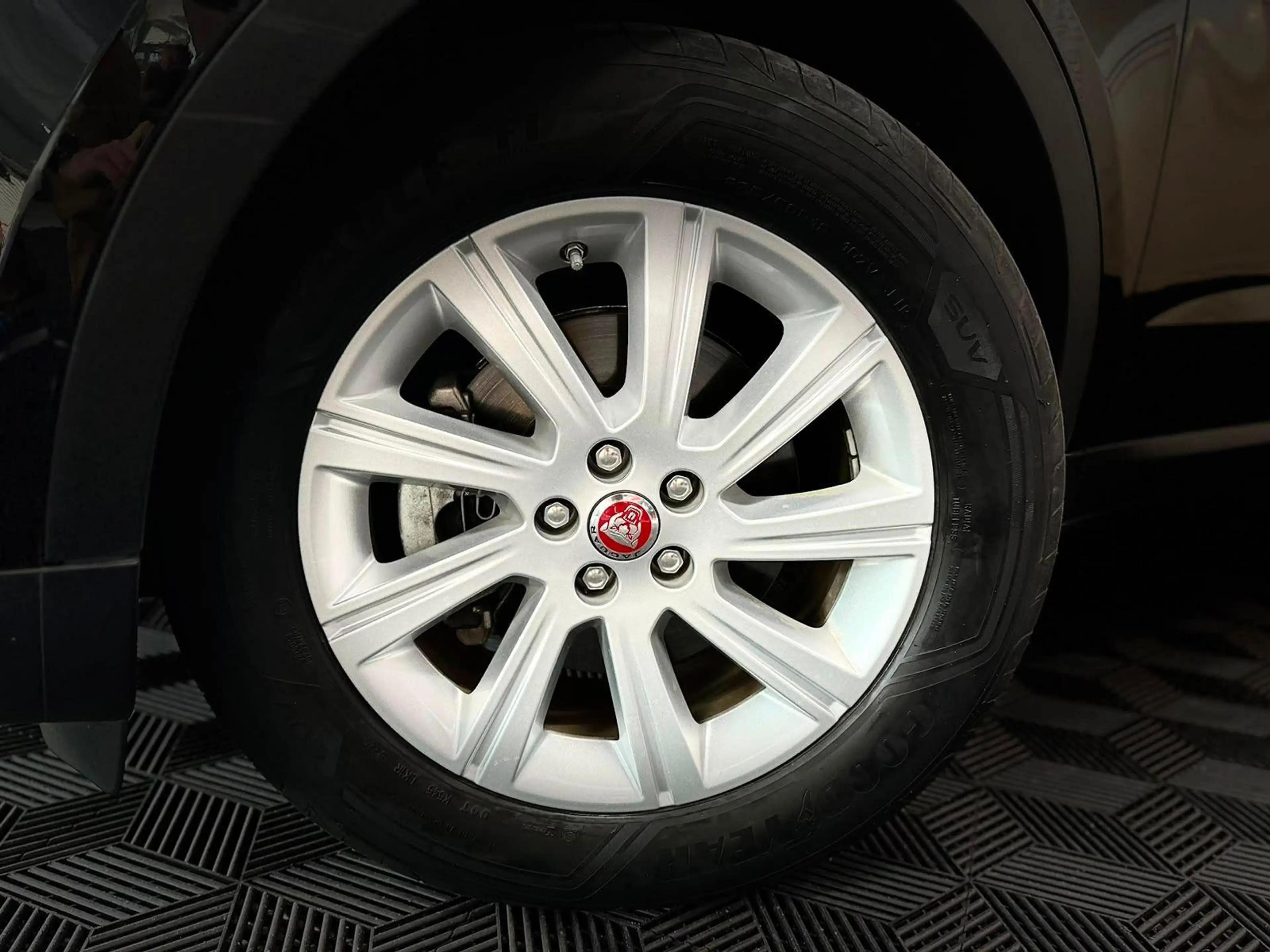 Jaguar E-Pace 2.0TDI MATRIX#ACC#NAVI#SHZ#CAM#LEDER#AHK — photo 12