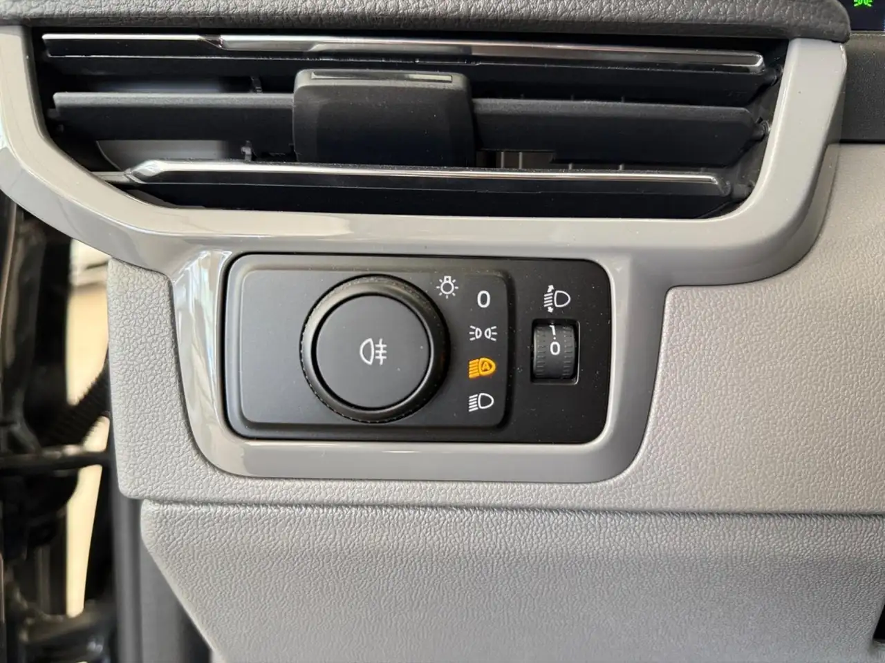 Volkswagen T7 Caravelle 2026 — фото 14
