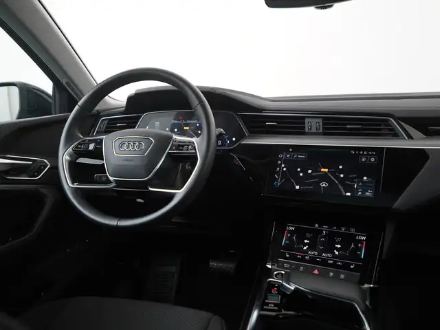 Audi E-Tron view 6