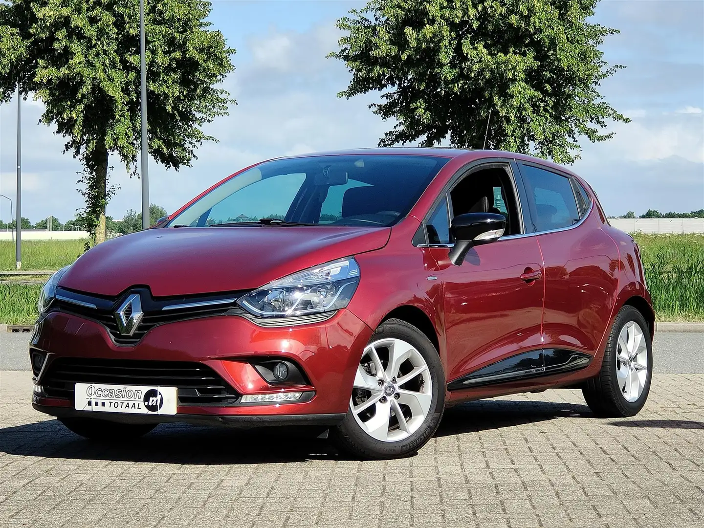 Renault Clio 0.9 TCe Limited Rosso - 1