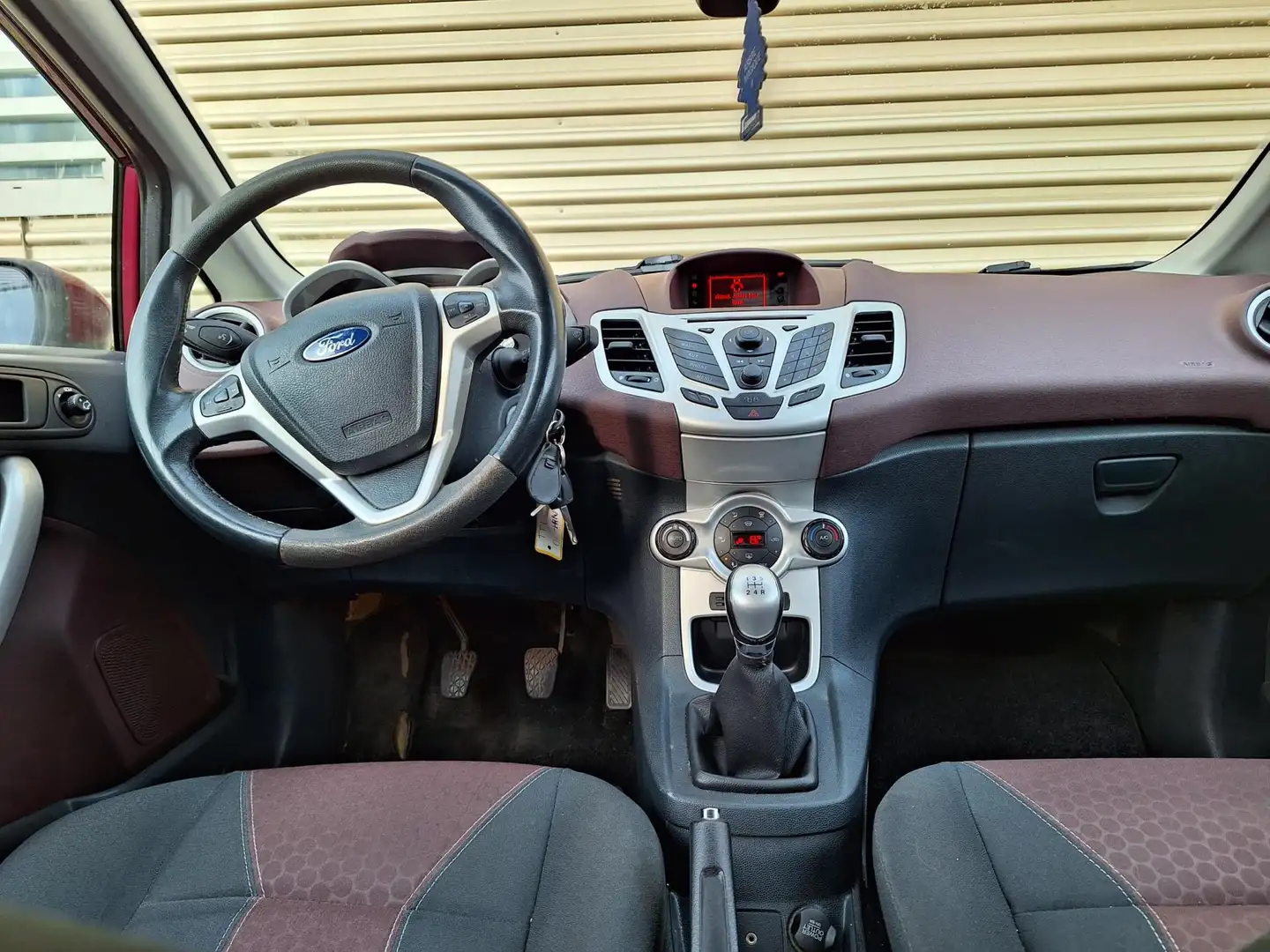 Ford Fiesta 1.25 Titanium | Airco | 2e eigenaar | Violett - 2