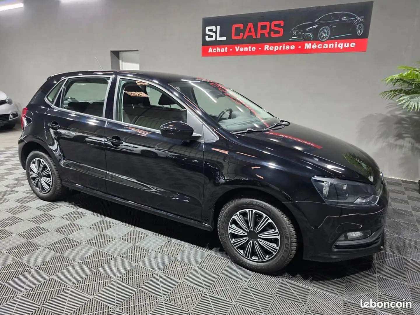 Volkswagen Polo V 1.0 75ch Edition 5p Noir - 1