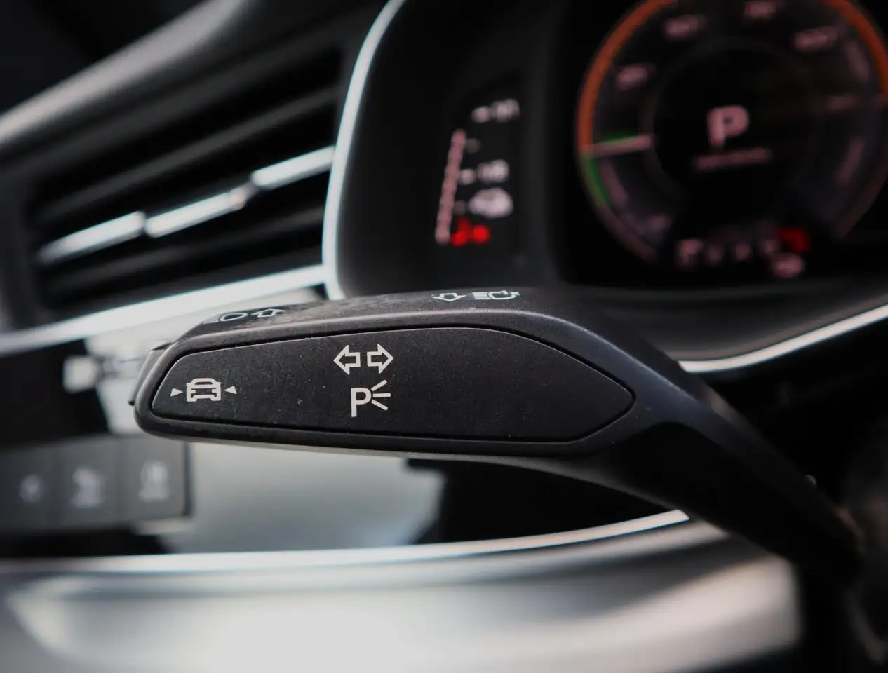 Audi Q8 55 TFSI e quattro Pro Line S-Line RS Schaalstoel, миниатюра 18