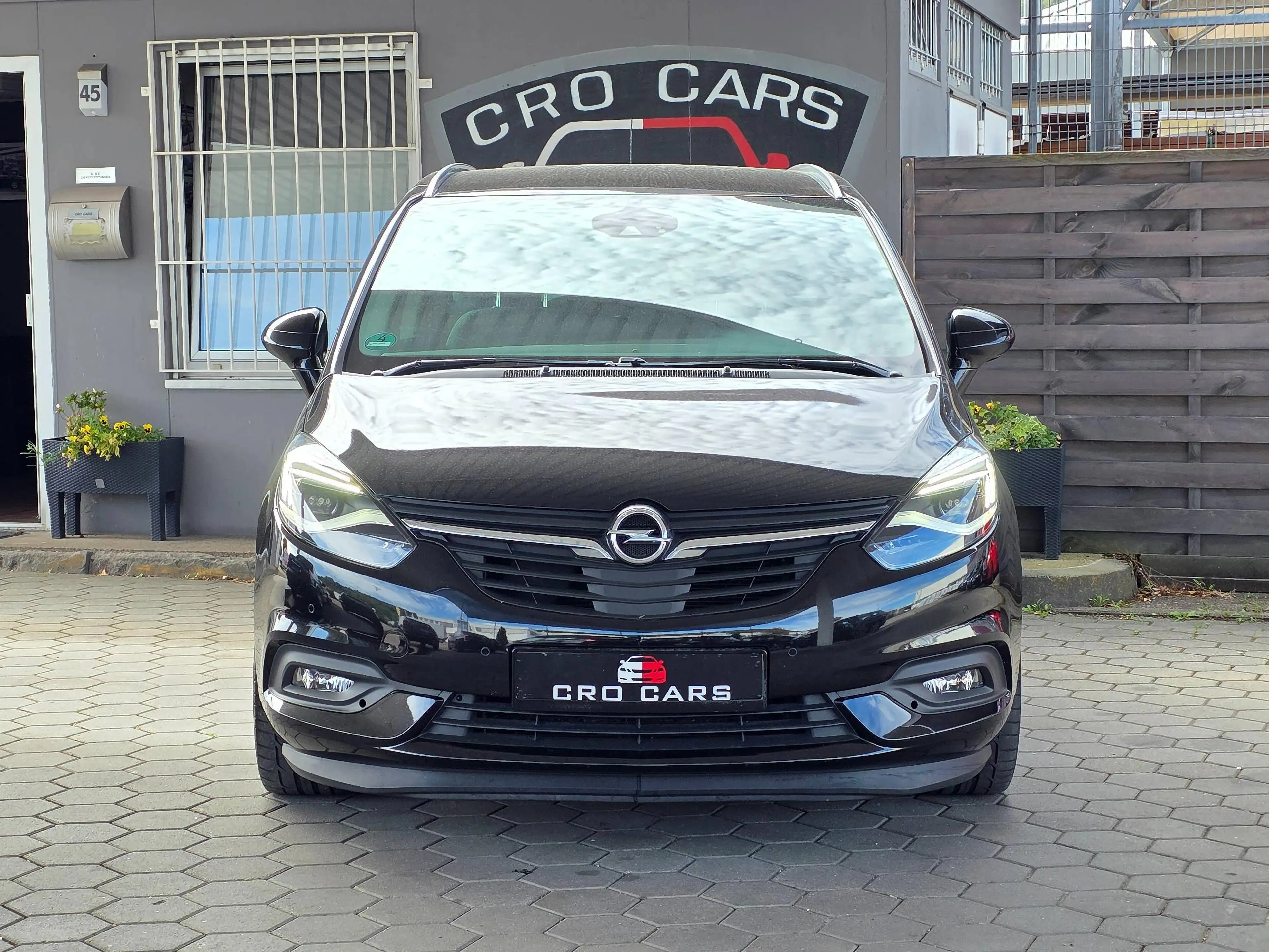 Opel Zafira Innovation*TTÜV*TOP AUSTATTUNG*7 Sitze* — photo 2