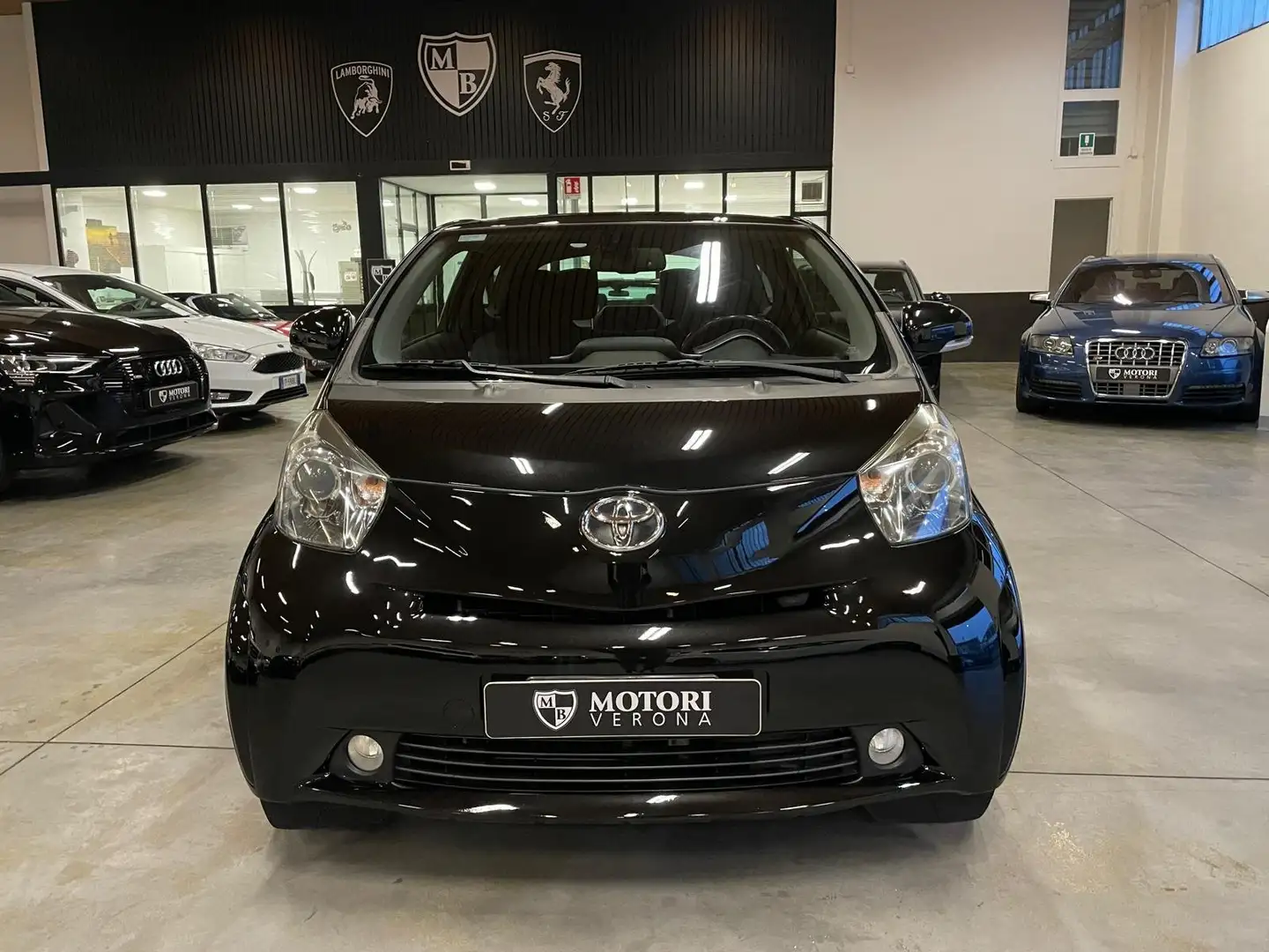 Toyota iQ 1.3 Executive cvt Neopatentati cambio automatico Noir - 2