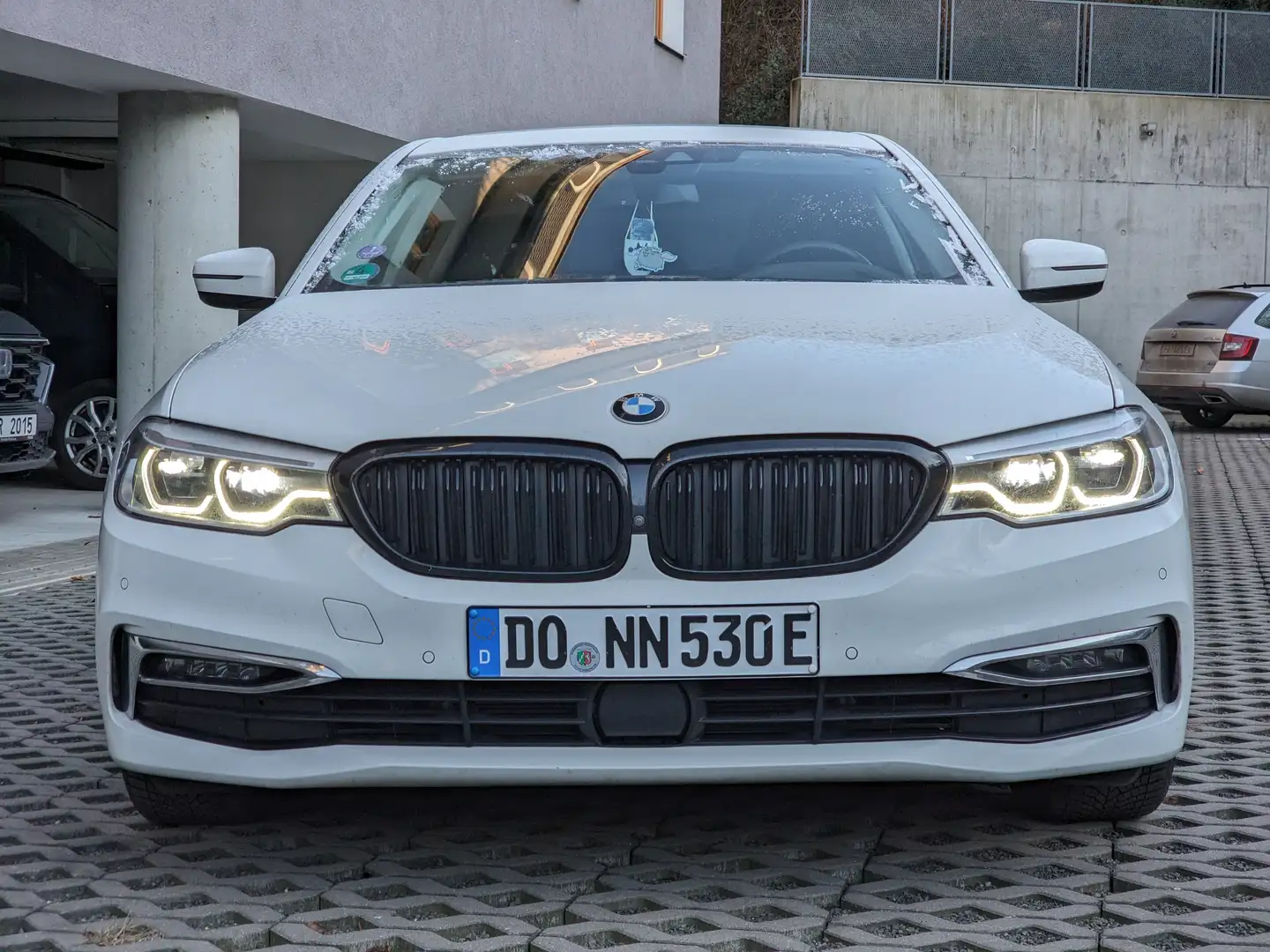BMW 530 Luxury Line Weiß - 1