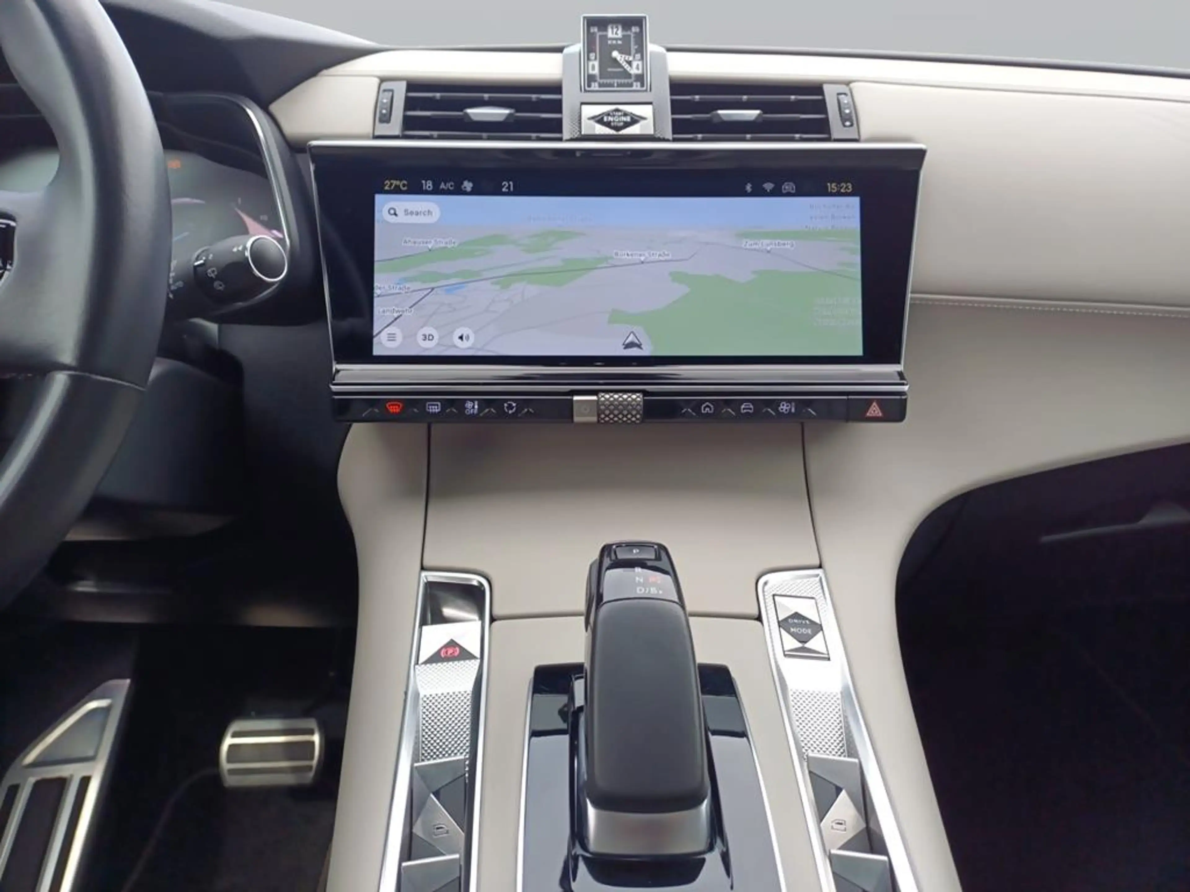 DS Automobiles DS 7 E-Tense 360 kW Opera 4x4 — photo 12