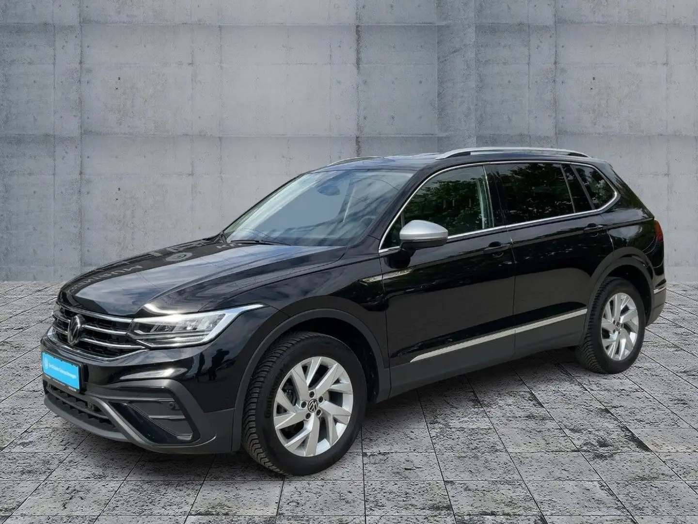 Volkswagen Tiguan Allspace 1.5 TSI DSG LIFE LED+NAVI+AHK+7S Schwarz - 2