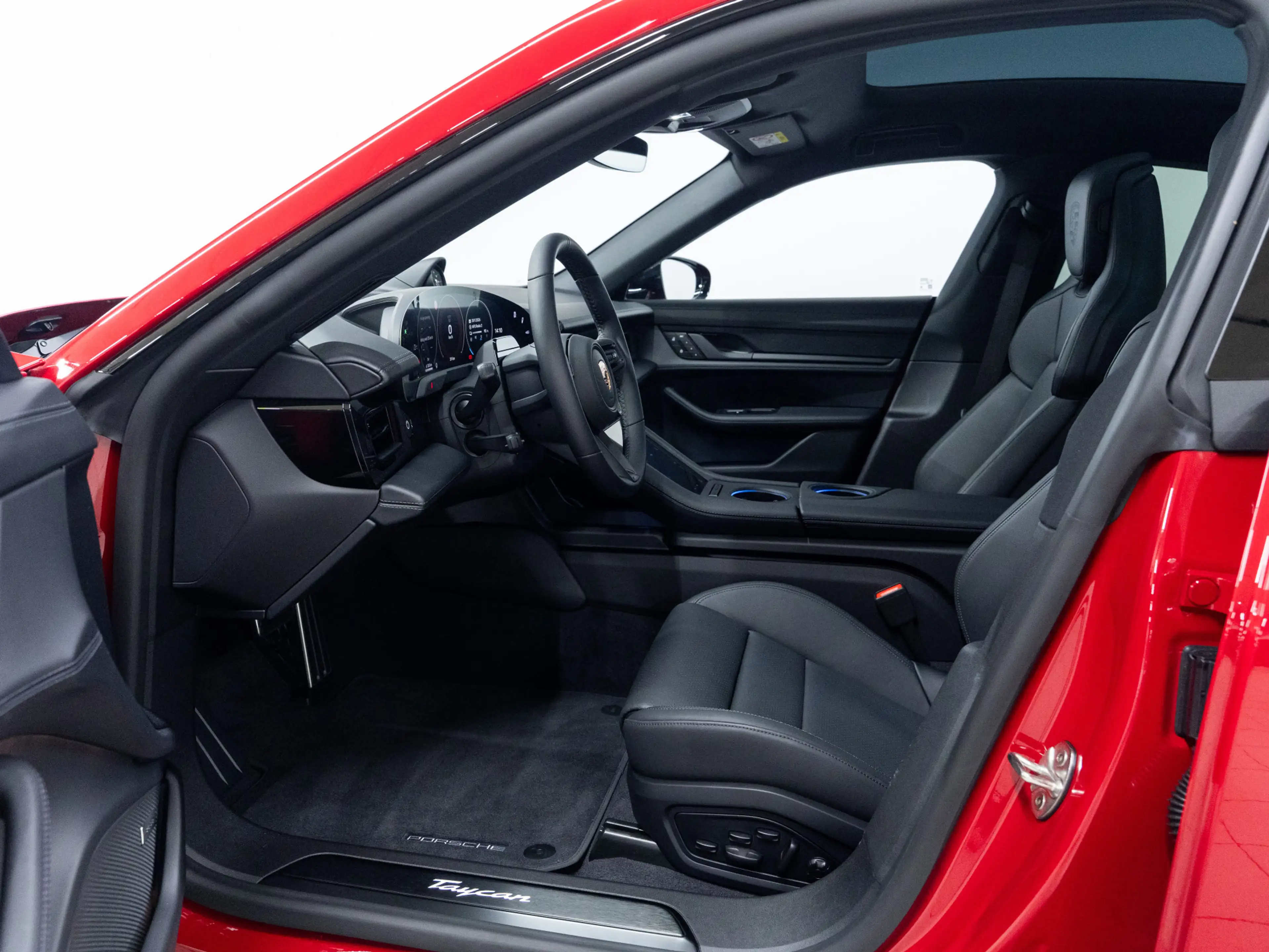 Porsche Taycan Black Edition — photo 7