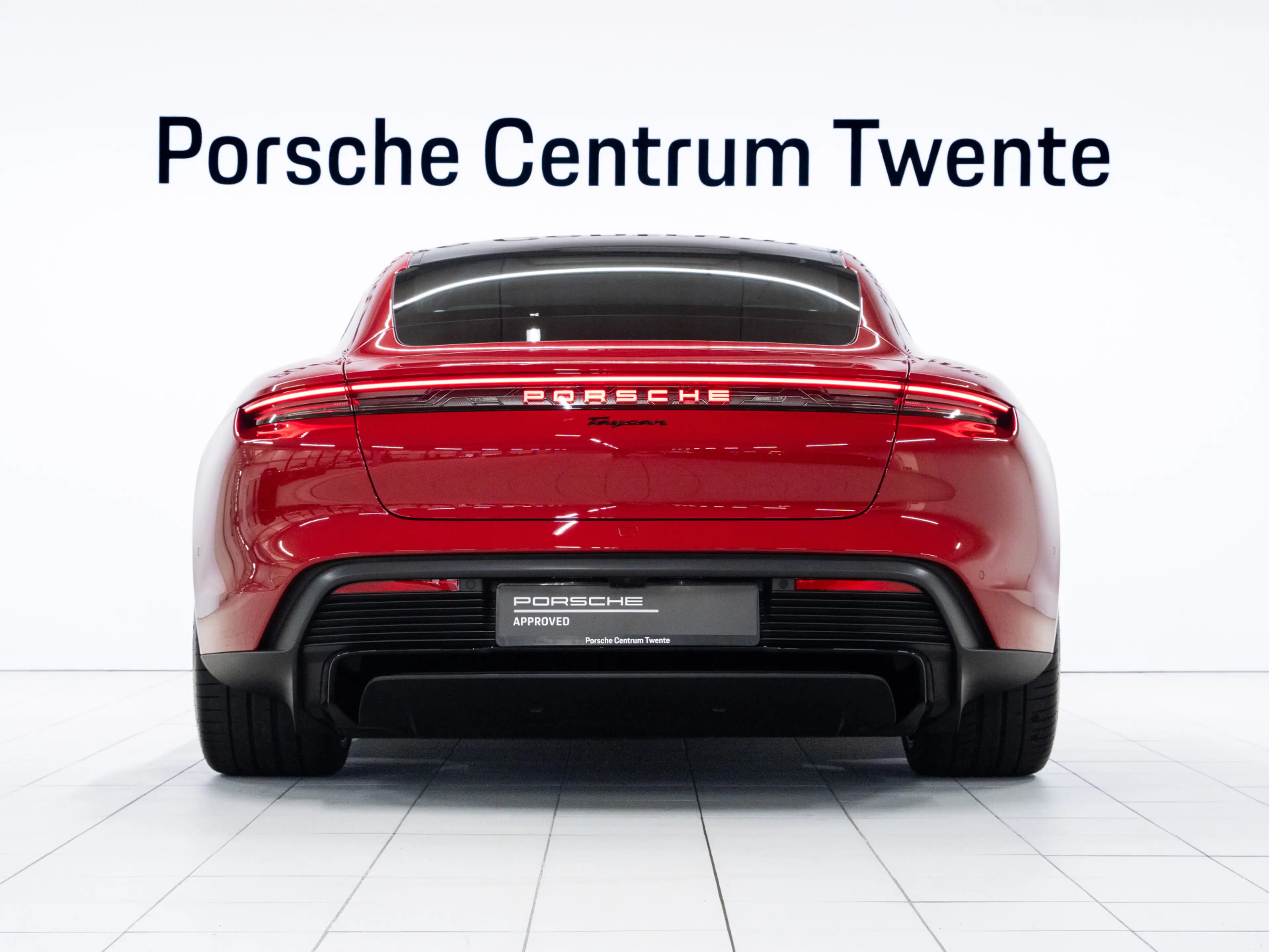 Porsche Taycan Black Edition — photo 4