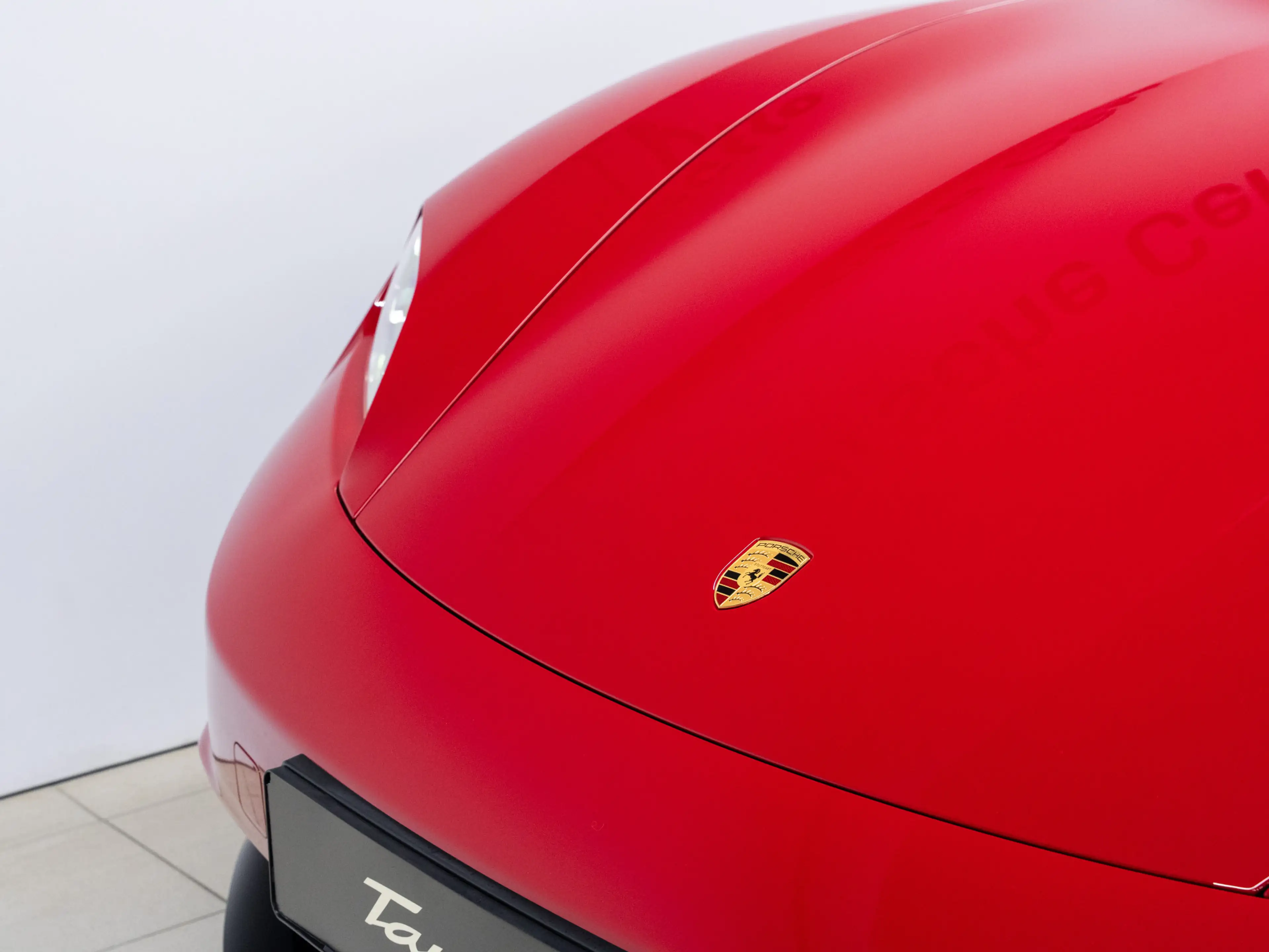 Porsche Taycan Black Edition — photo 13