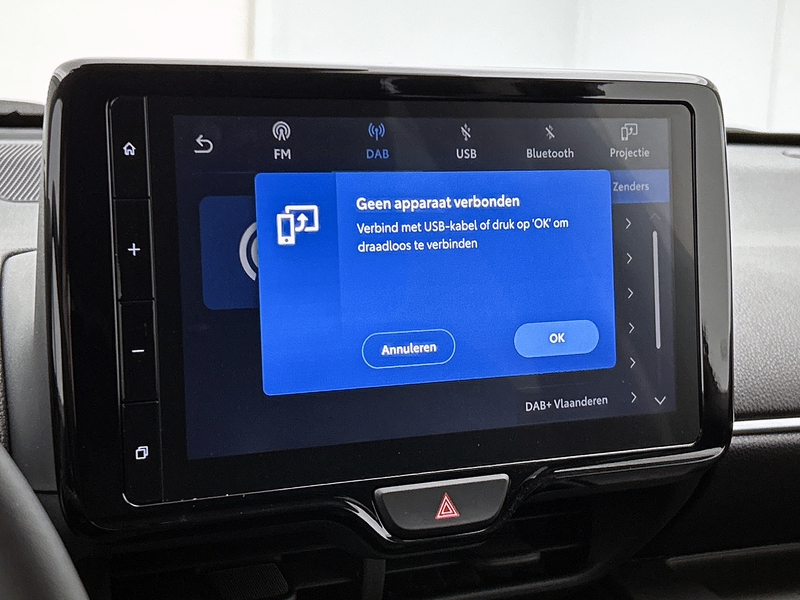 Toyota Yaris 1.5 Hybrid 115 First Edition Comfort Pack | BTW vo — photo 9