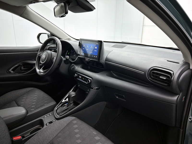 Toyota Yaris 1.5 Hybrid 115 First Edition Comfort Pack | BTW vo — photo 6