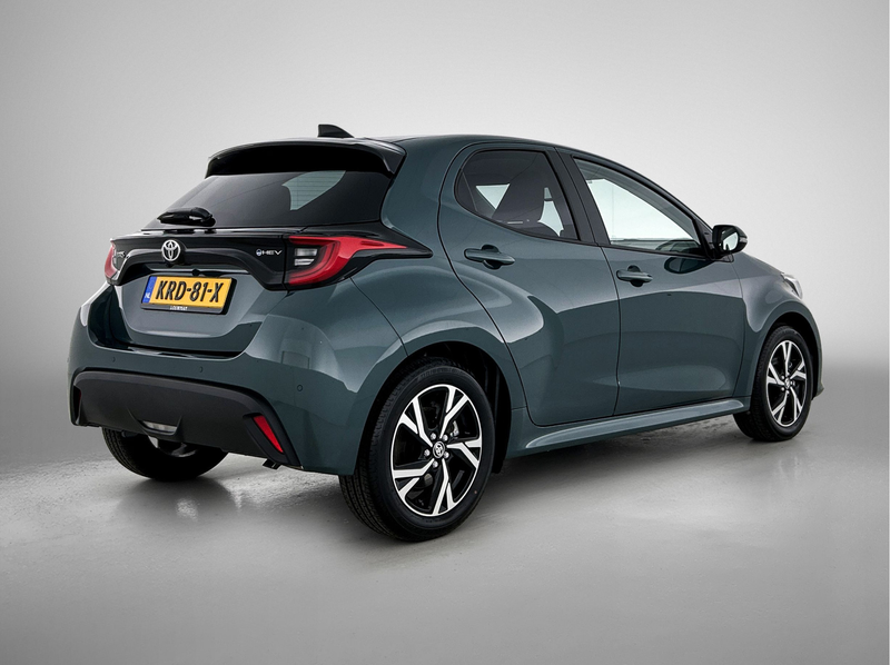 Toyota Yaris 1.5 Hybrid 115 First Edition Comfort Pack | BTW vo — photo 2
