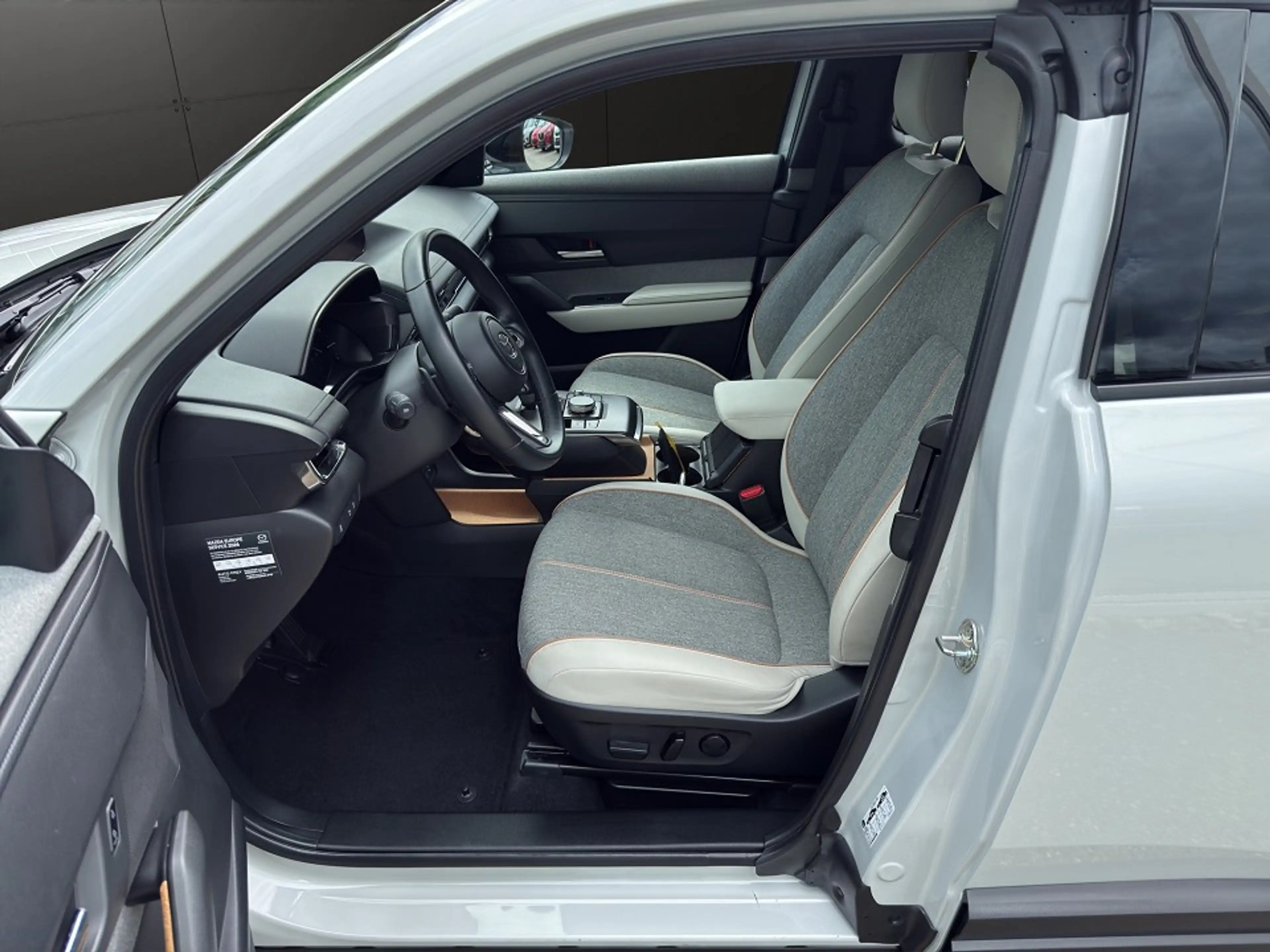 Mazda MX-30 35,5 kWh 145PS AdVantage Modern Confidence ACAA+KA — photo 7