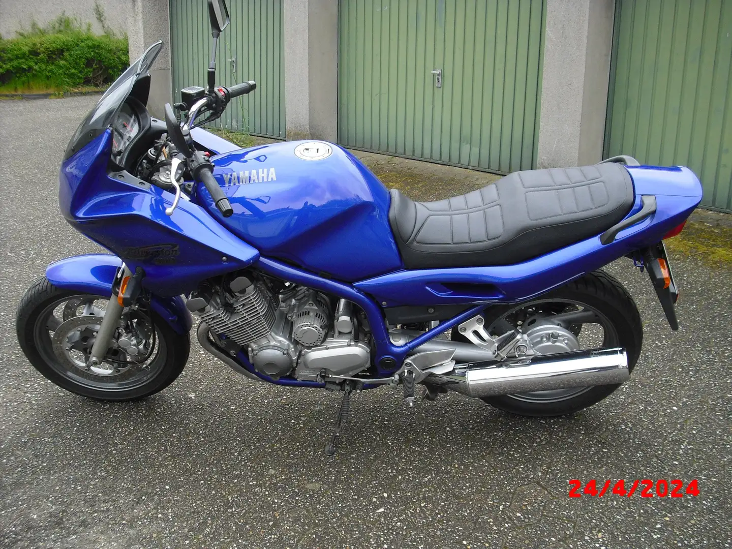 Yamaha XJ 900 Diversion Modrá - 2