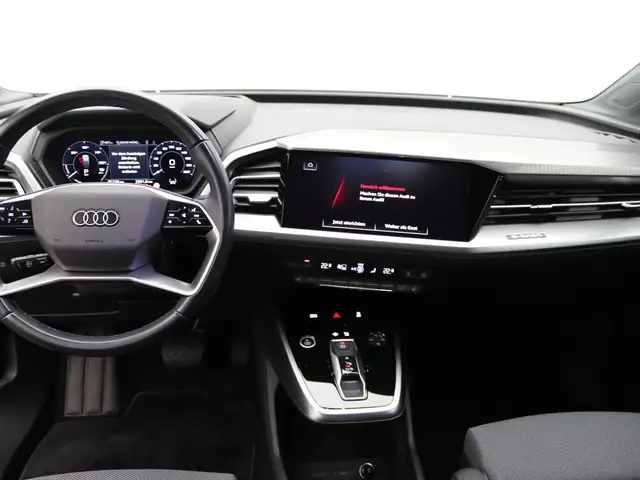 Audi Q4 e-tron view 17