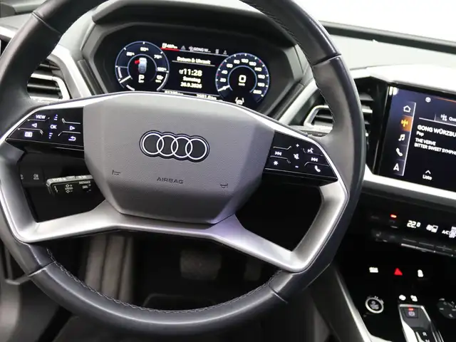Audi Q4 e-tron view 15