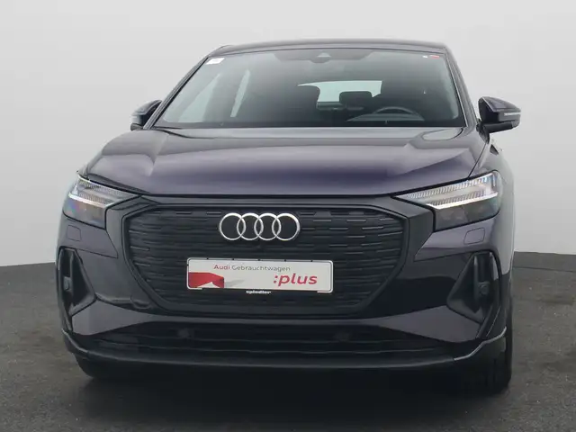 Audi Q4 e-tron view 3