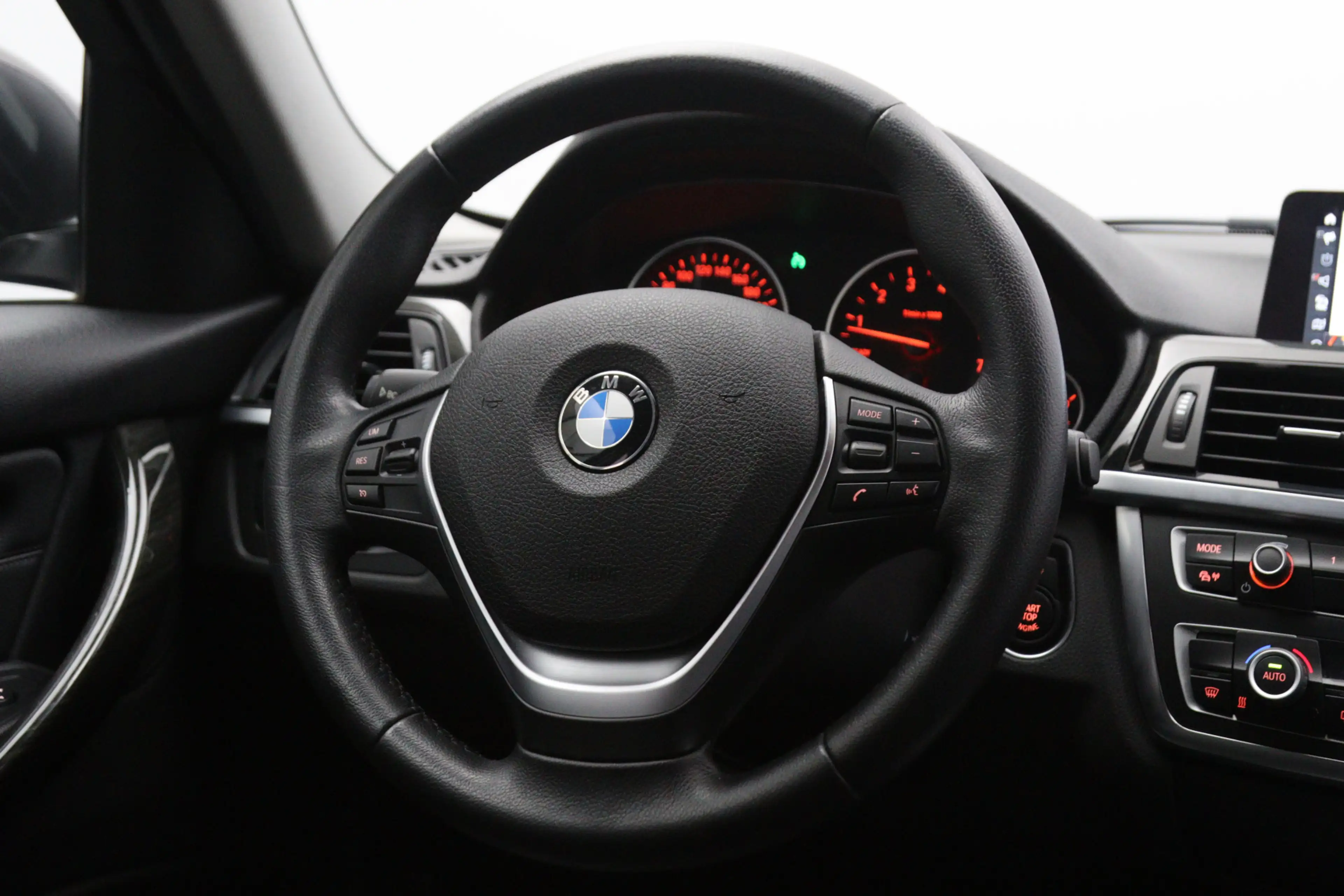 BMW 328 3-serie Touring 328i xDrive 245 PK High Executive — photo 19