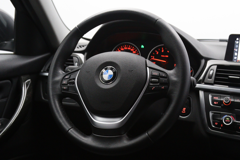 BMW 328 3-serie Touring 328i xDrive 245 PK High Executive — photo 19