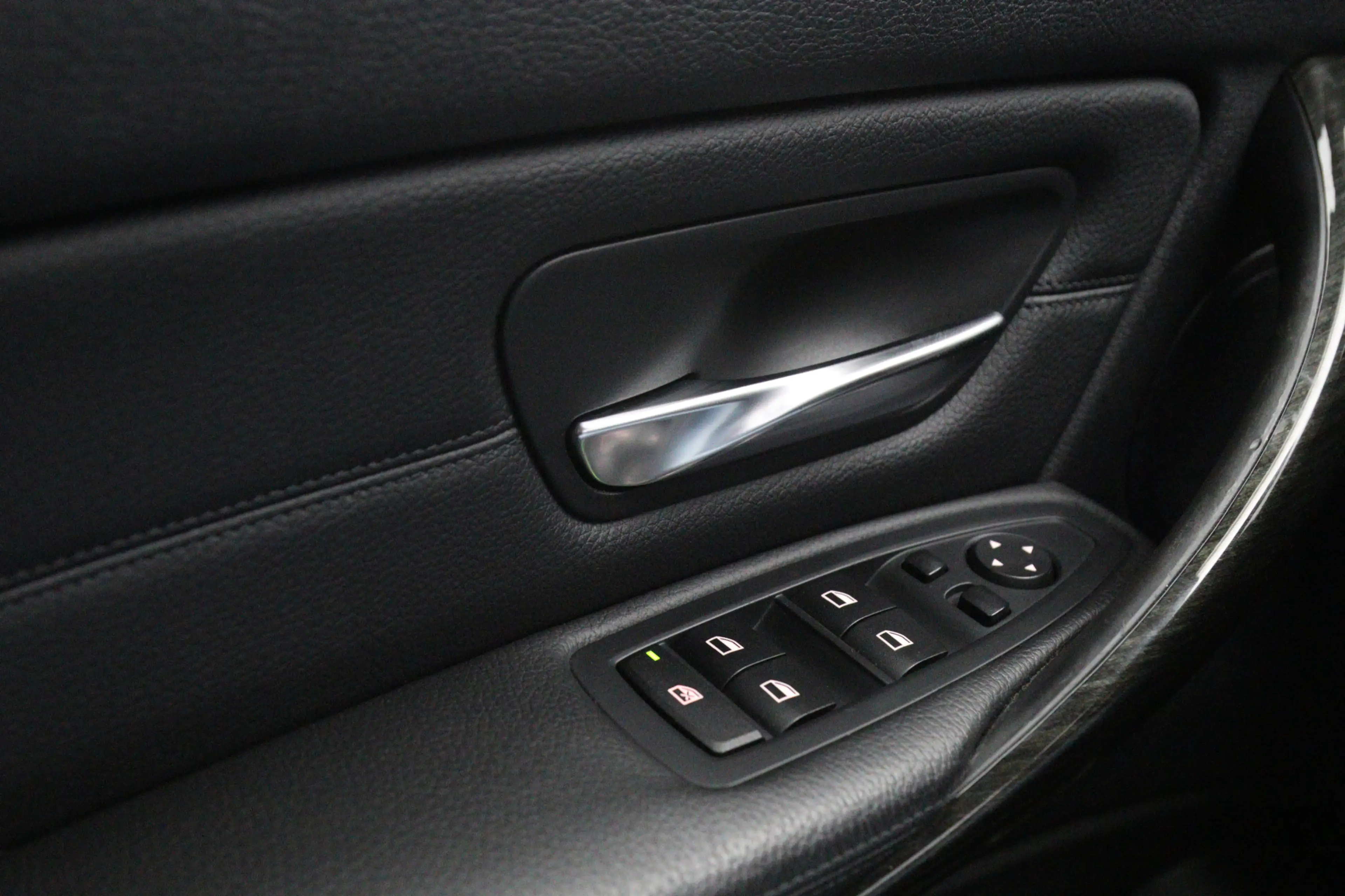BMW 328 3-serie Touring 328i xDrive 245 PK High Executive — photo 29
