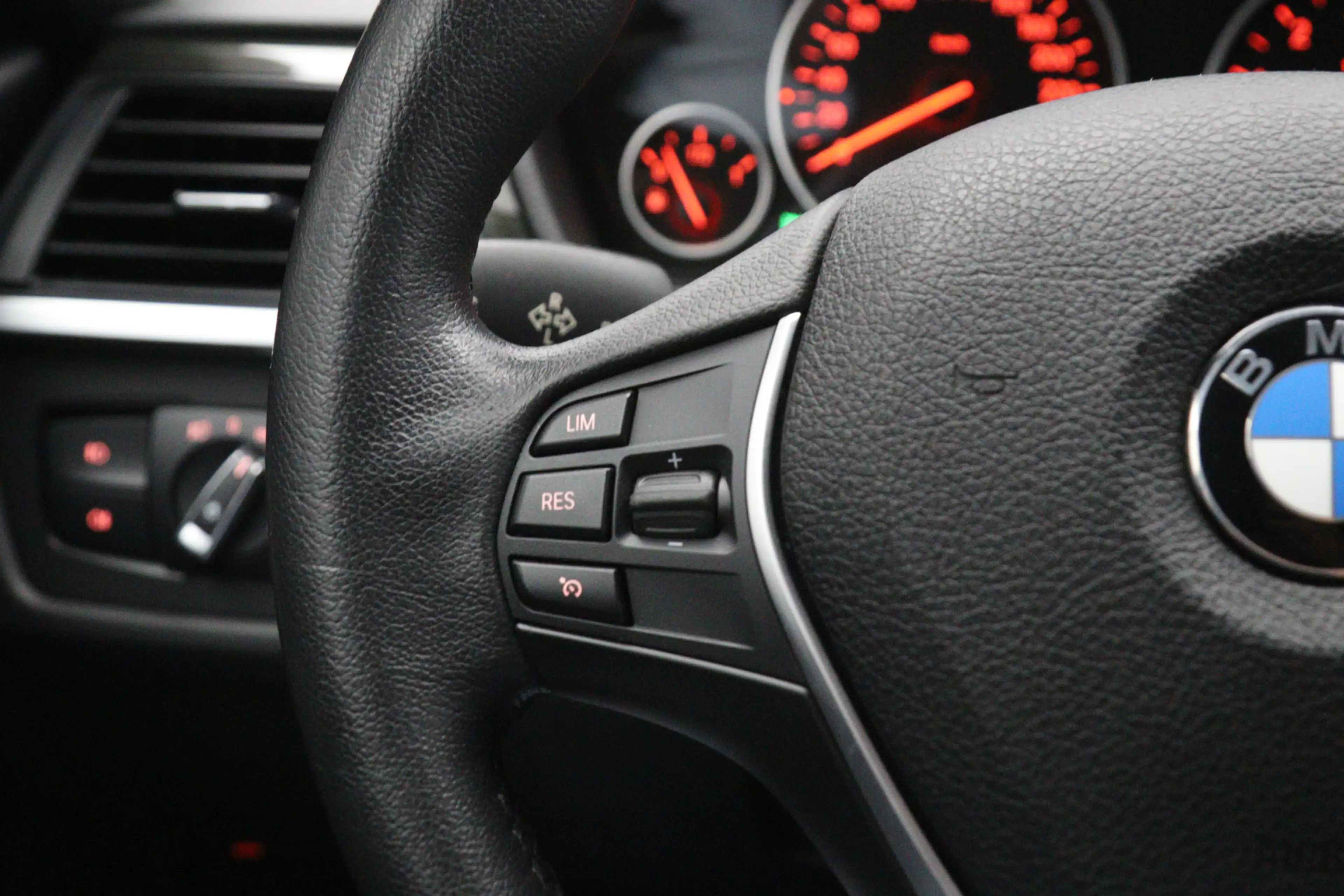 BMW 328 3-serie Touring 328i xDrive 245 PK High Executive — photo 20