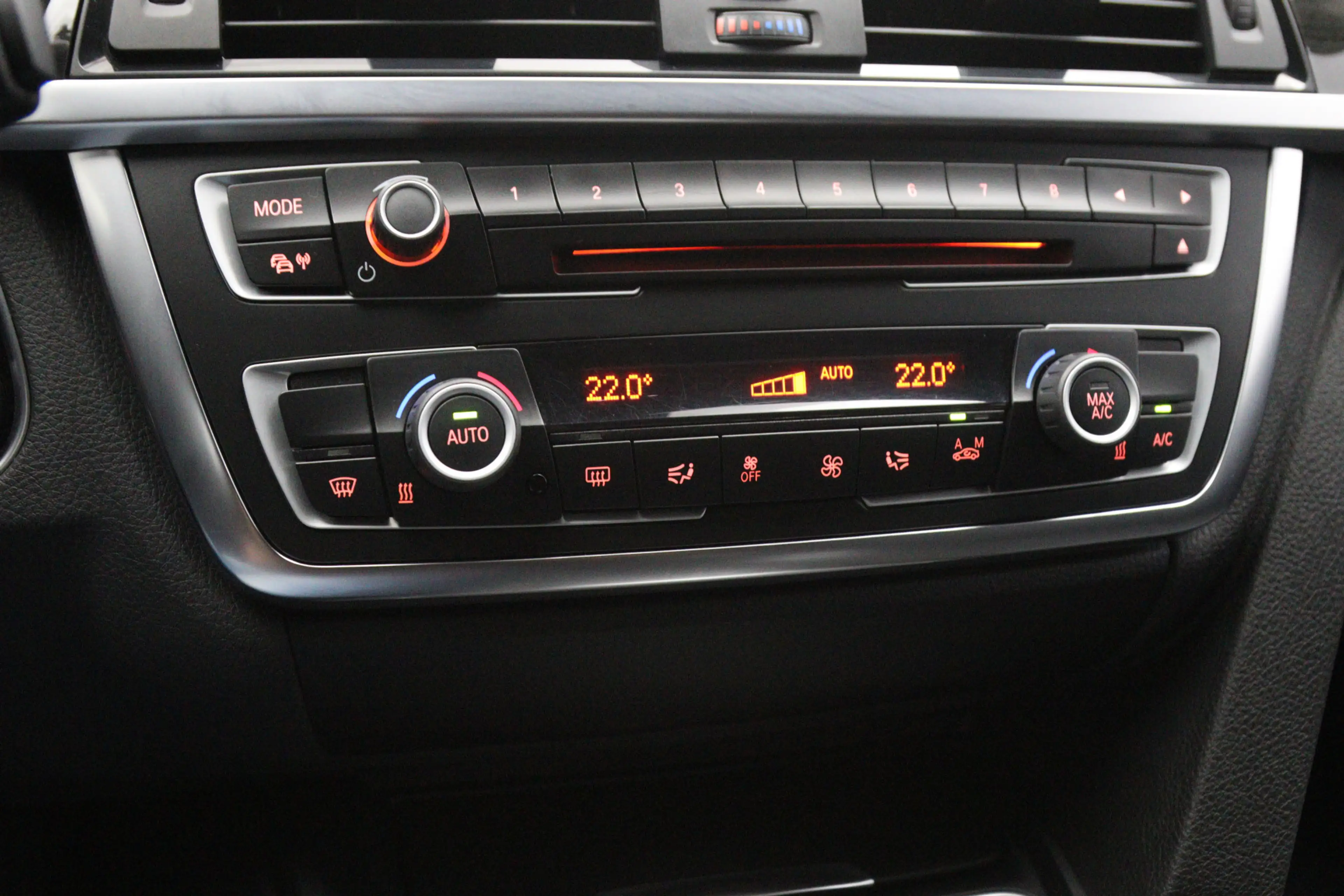 BMW 328 3-serie Touring 328i xDrive 245 PK High Executive — photo 30