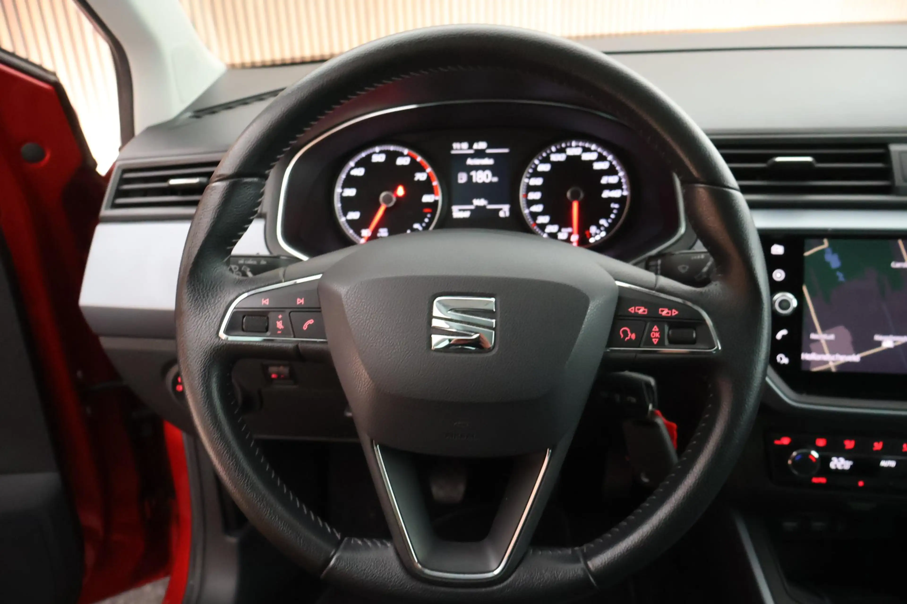 SEAT Arona 1.0 TSI 95pk Style Launch Edition Navigatie Climat — photo 15