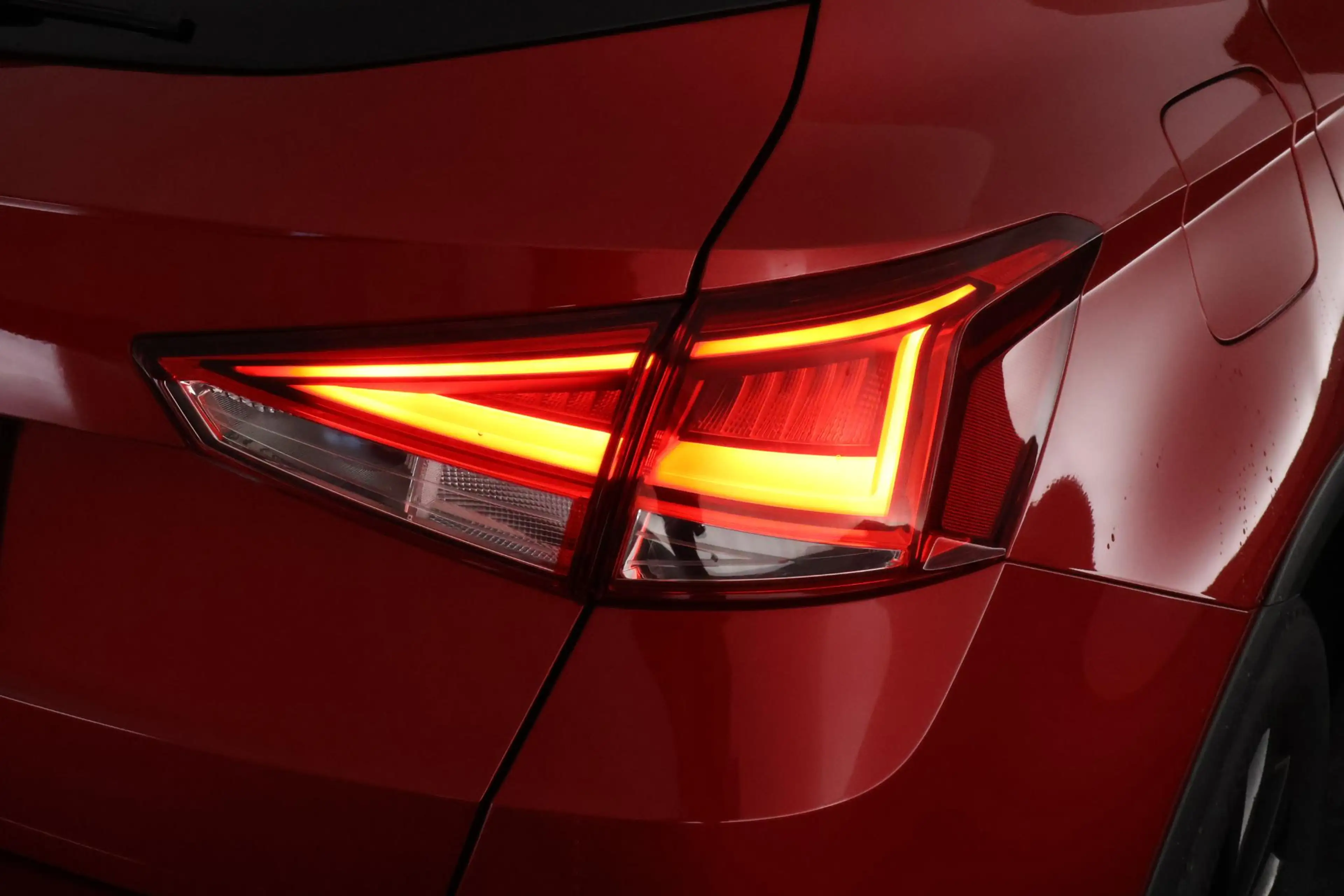 SEAT Arona 1.0 TSI 95pk Style Launch Edition Navigatie Climat — photo 31