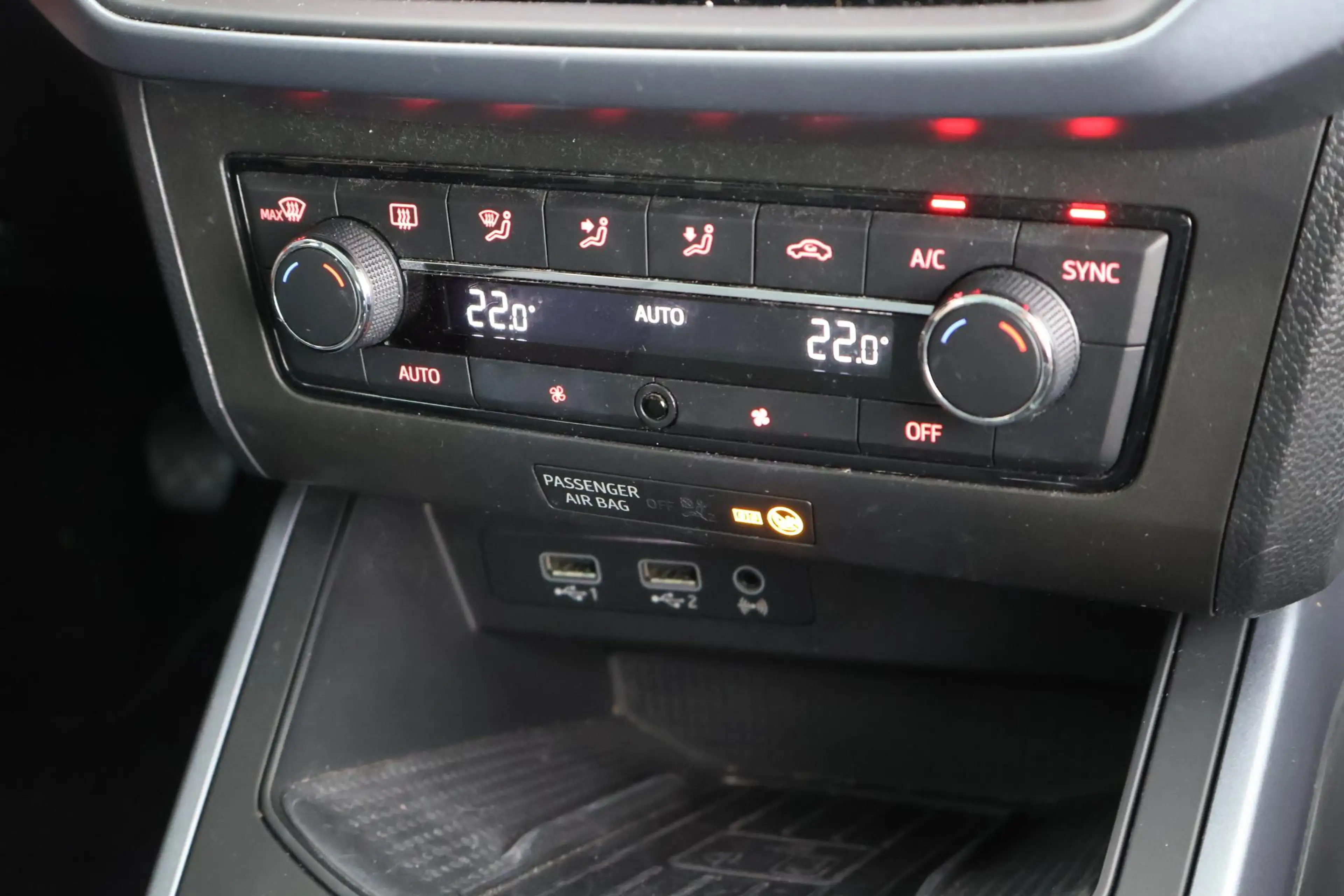 SEAT Arona 1.0 TSI 95pk Style Launch Edition Navigatie Climat — photo 26