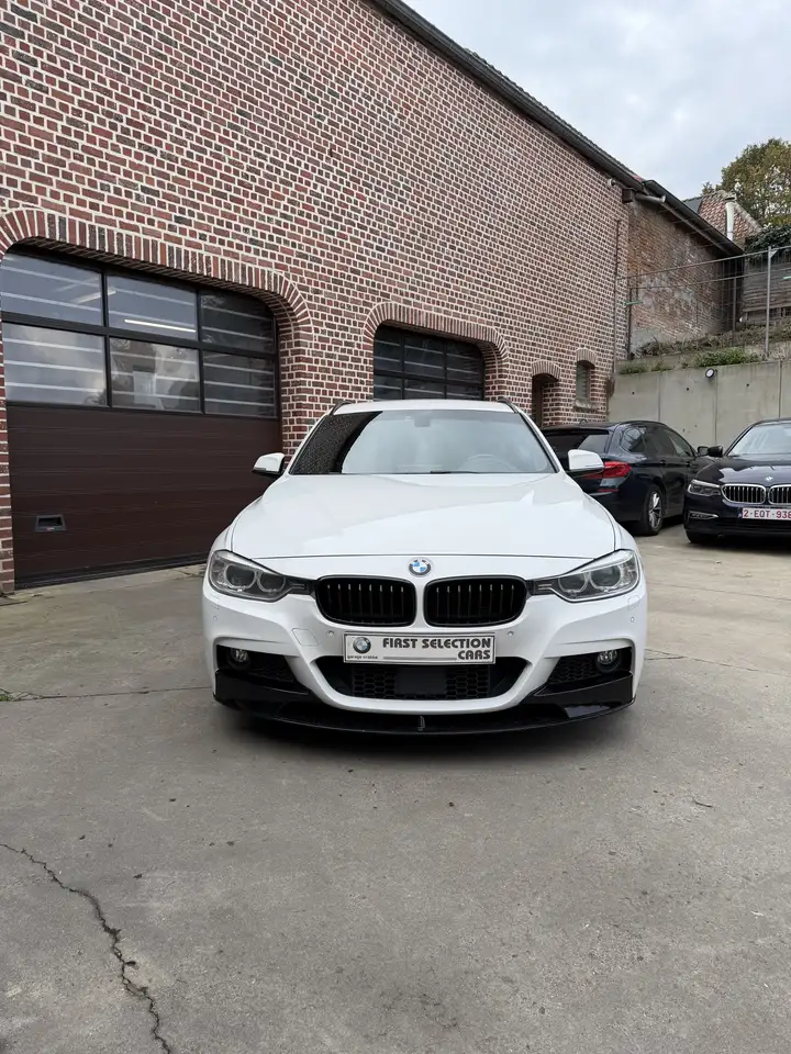 BMW 330