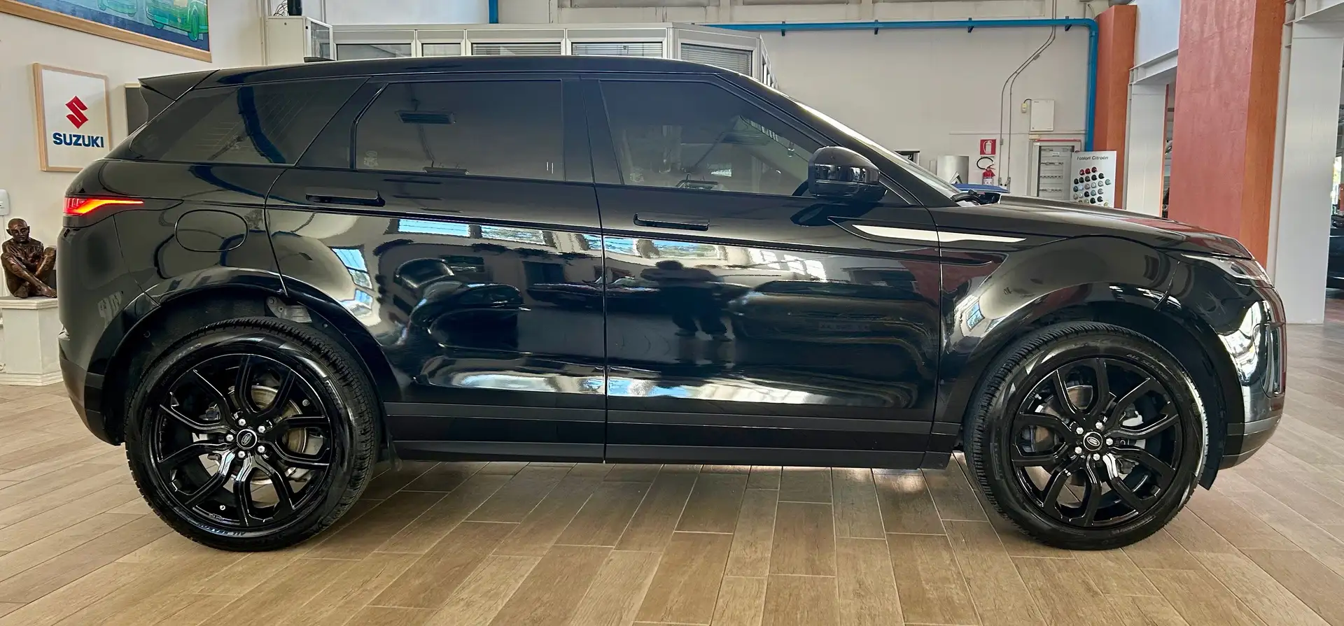 Land Rover Range Rover Evoque Evoque II 2.0d i4 mhev HSE awd 150cv auto Noir - 1