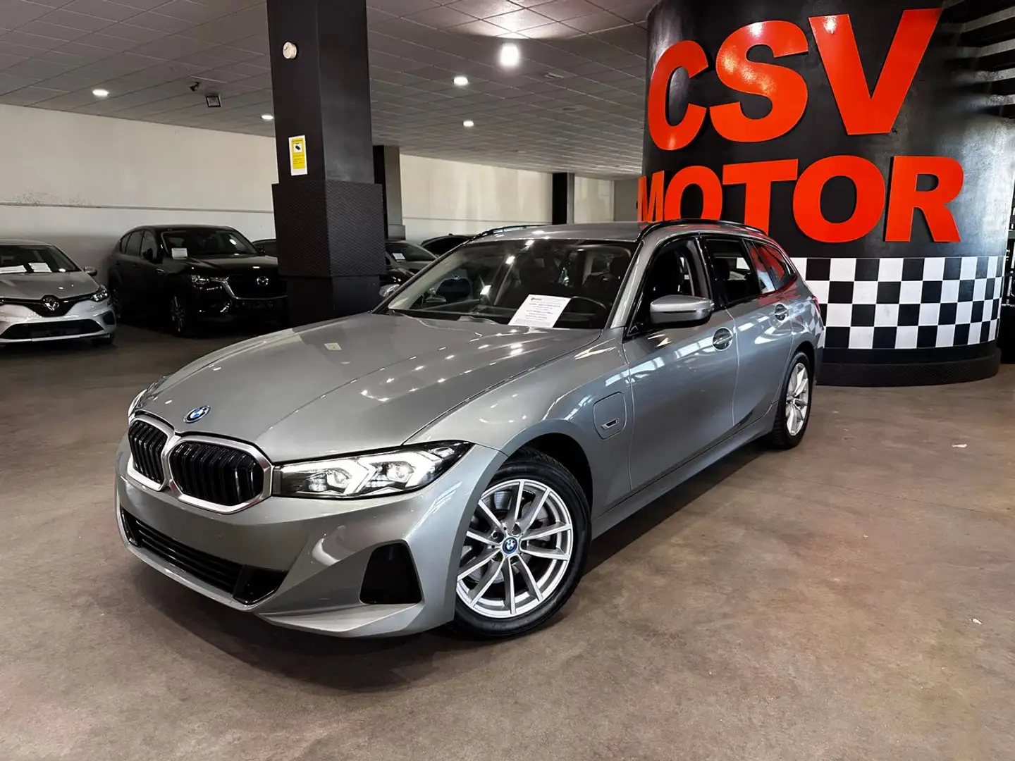 BMW 330 330e Plateado - 2