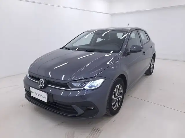 Volkswagen Polo view 9