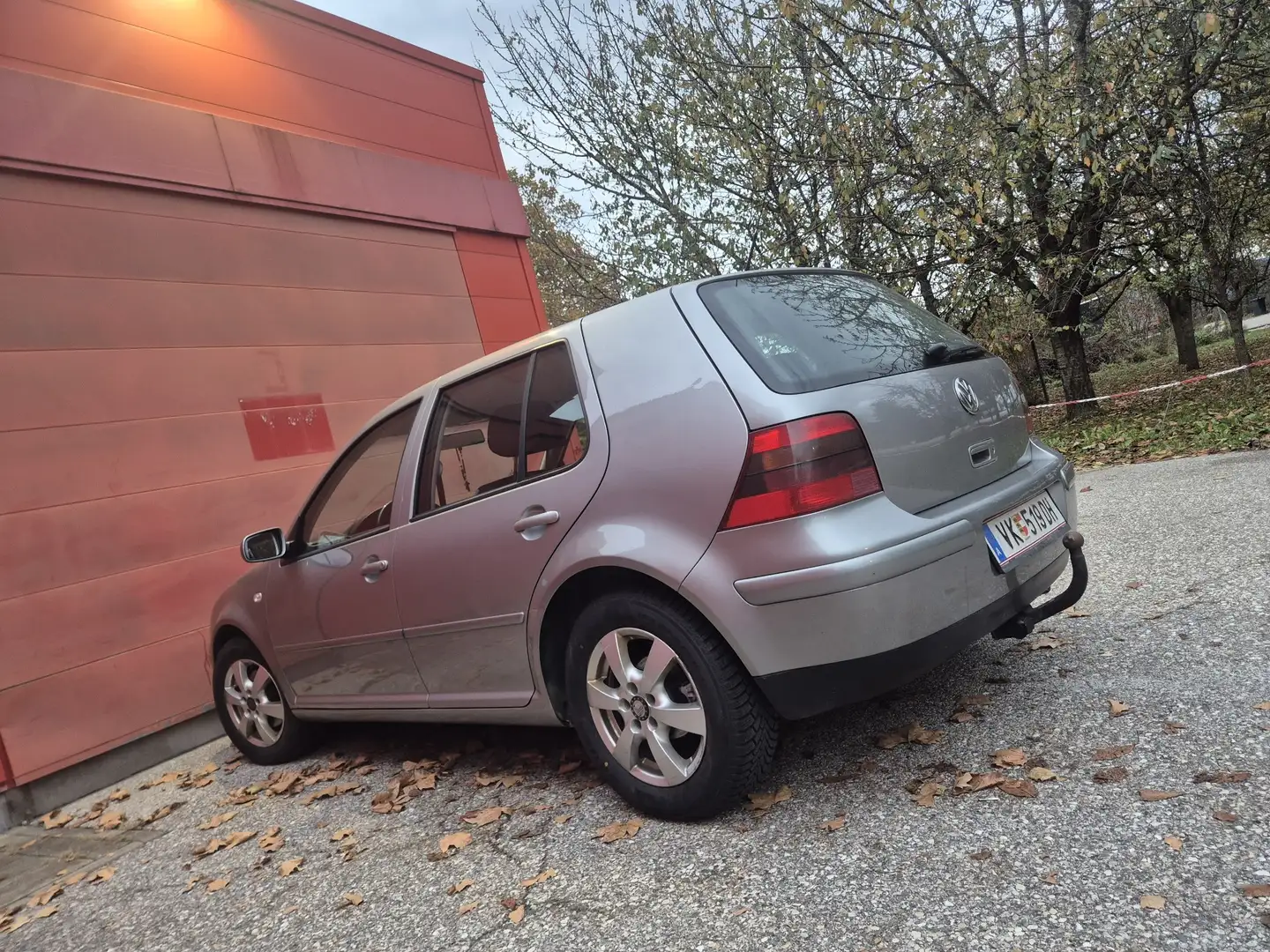 Volkswagen Golf 1.9 TDI Special - 1