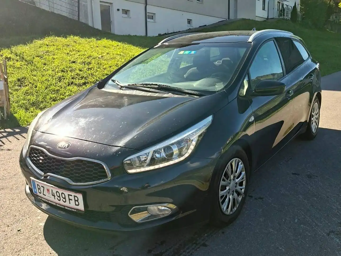 Kia Ceed SW / cee'd SW cee'd SW 1,6 CRDi Österreich Edition Österreich Ed Schwarz - 2