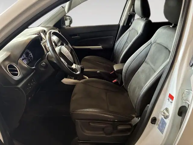 Suzuki Vitara view 7