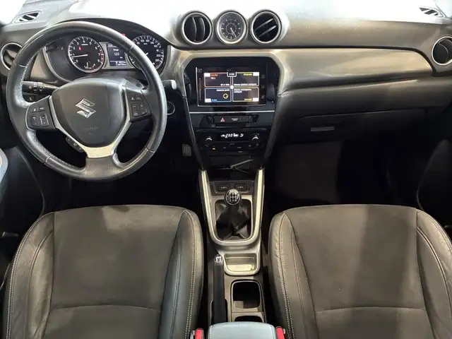 Suzuki Vitara view 6