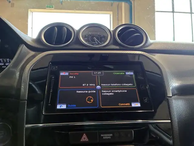 Suzuki Vitara view 10
