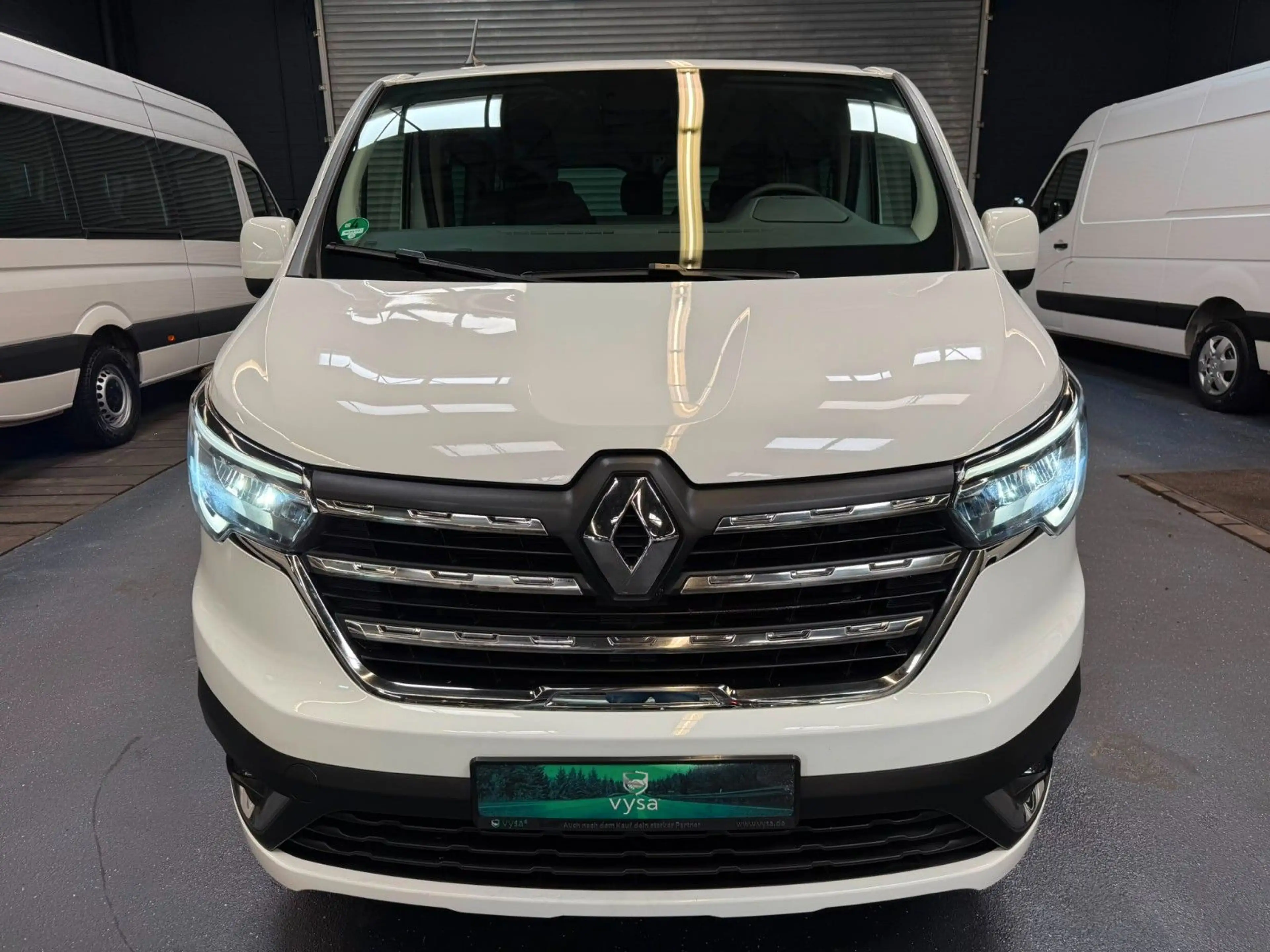 Renault Trafic Kombi L1H1 Life Style 8 Sitze AC LED PDC — photo 3