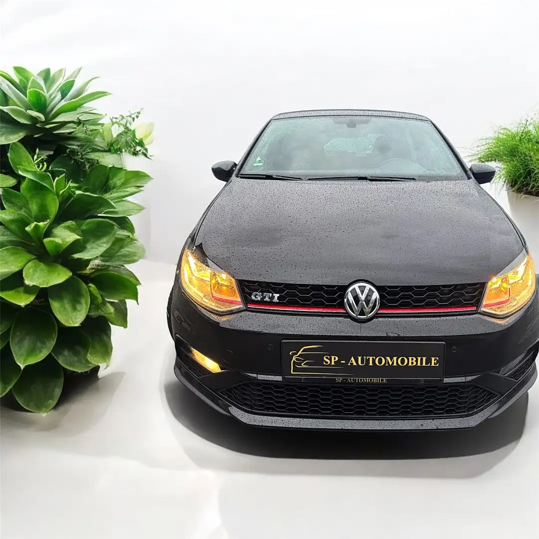 Volkswagen Polo GTI 1,8 TSI DSG Zwart - 2